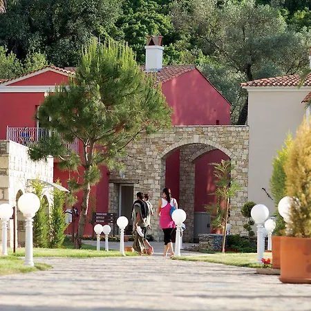 منتجع Cook's Club Adakoy, - Adults Only 